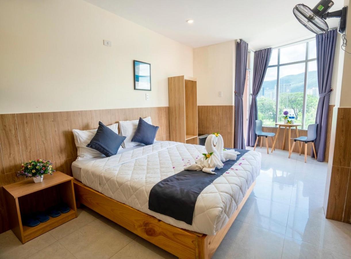 Hotel Thien Hai Куинён Экстерьер фото