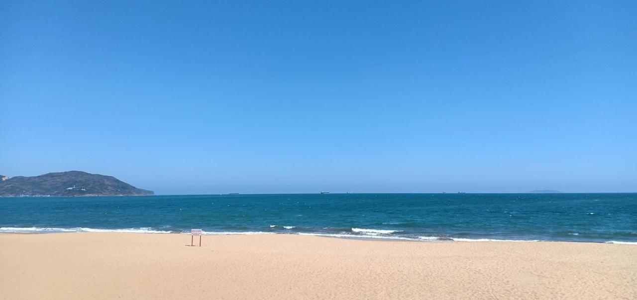 Hotel Thien Hai Куинён Экстерьер фото
